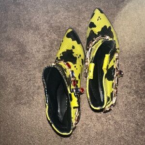 Yellow and Black Pointed Toe Heels with Gem Accents